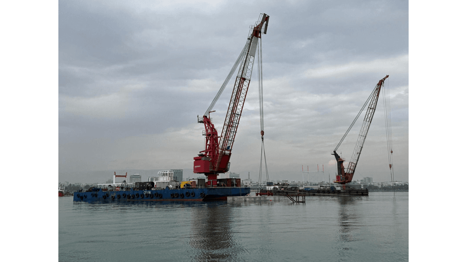 floating-crane-rental